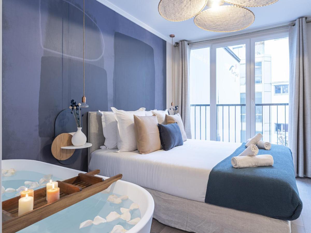 The Blue Suite On Champs Elysees Avenue Paris Extérieur photo