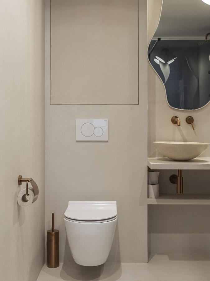 The Blue Suite On Champs Elysees Avenue Paris Extérieur photo