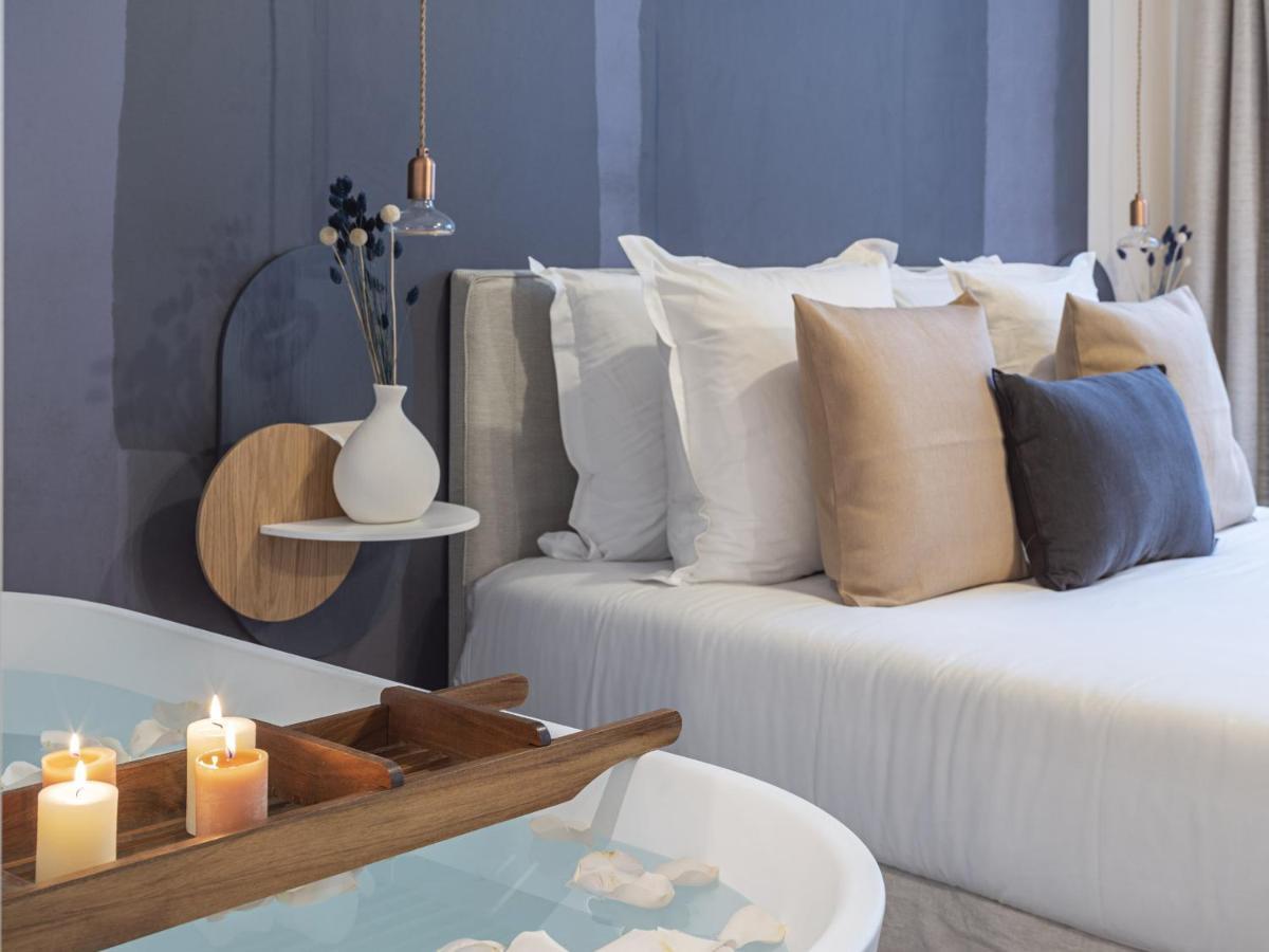 The Blue Suite On Champs Elysees Avenue Paris Extérieur photo