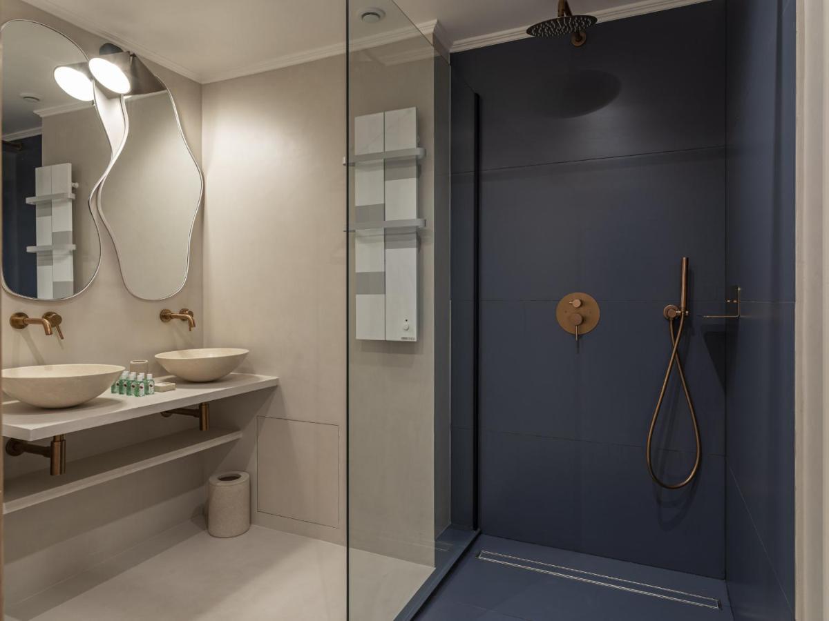 The Blue Suite On Champs Elysees Avenue Paris Extérieur photo